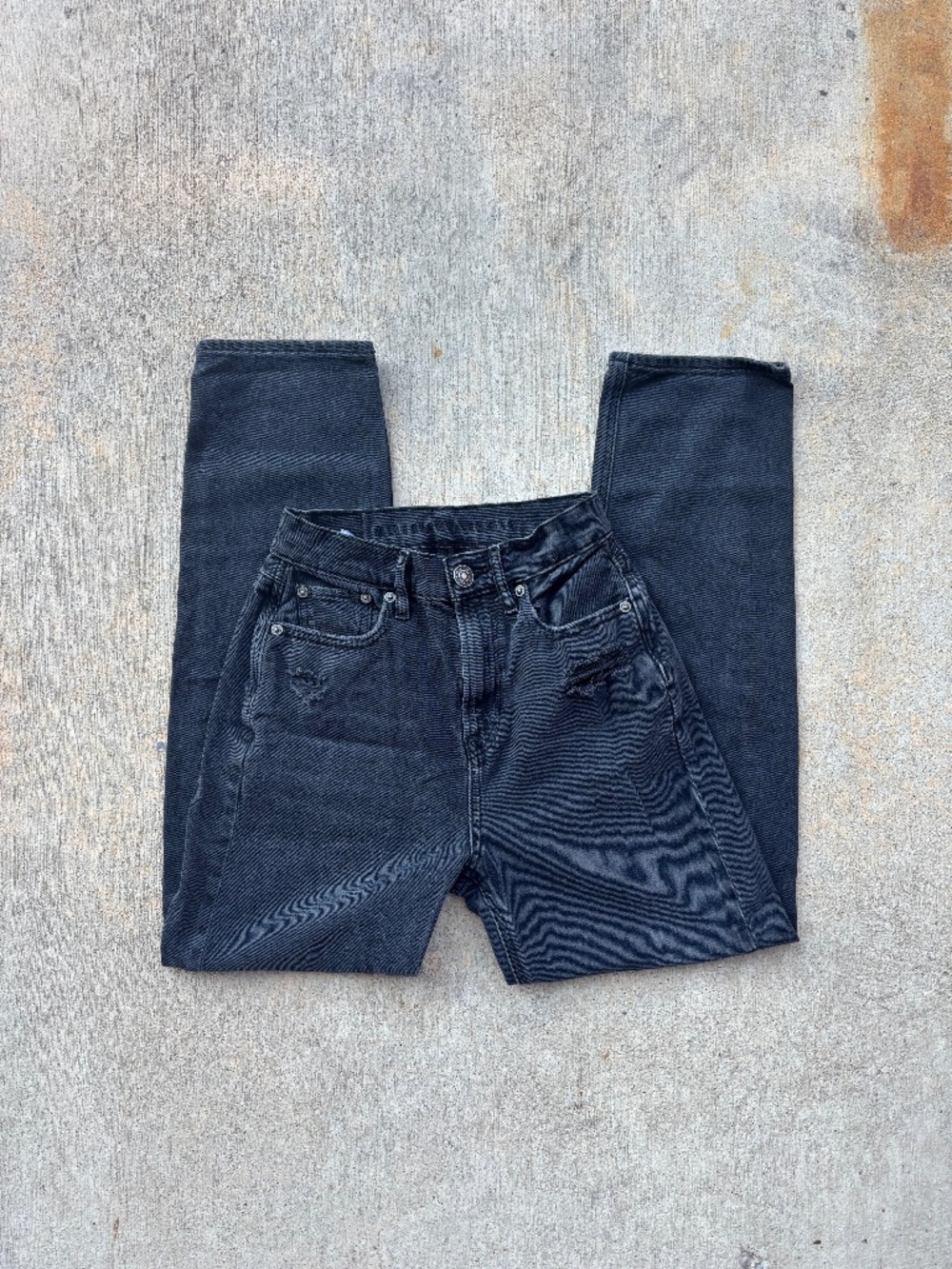 Black American Eagle 90s High Rise Boyfriend Jeans
